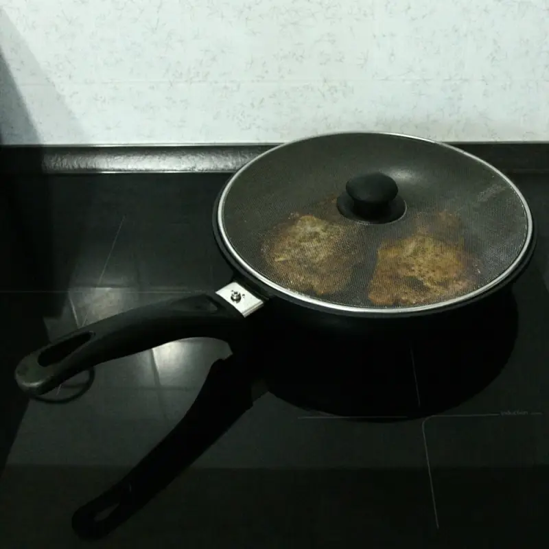 Сито плоское Крышка и экран от брызг диаметр 28см Сито плоское Крышка и экран от брызг диаметр 28см