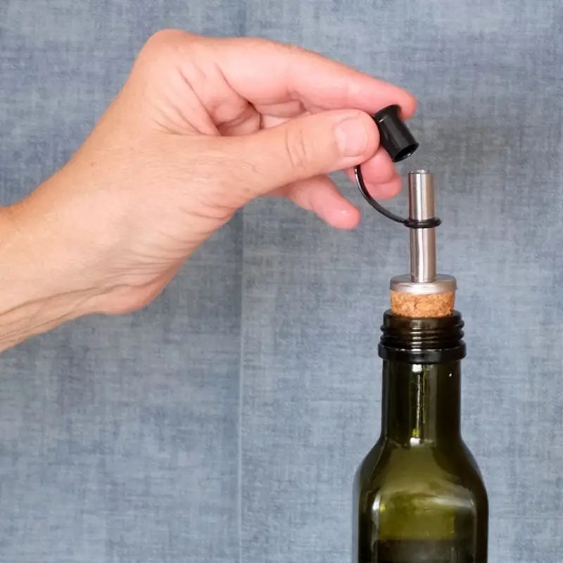 Пробка дозатор с крышкой Пробка дозатор с крышкой