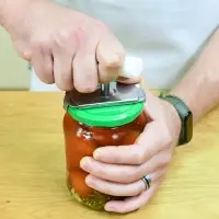 Открывалка для банок с винтовыми крышками Открывалка для банок с винтовыми крышками