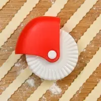 Нож для теста для нарезки фигурных полосок