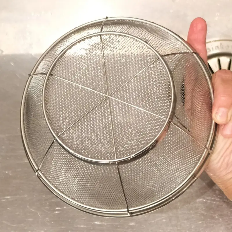 Сито на подставке диаметр 19см Сито на подставке диаметр 19см