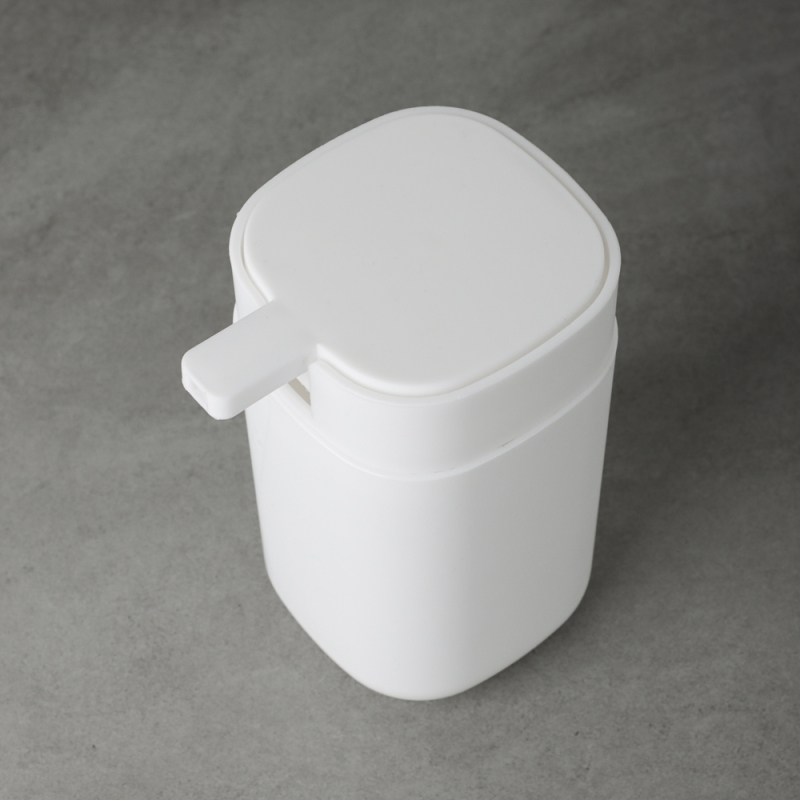 VETTA Дозатор для жидкого мыла Prime, пластик, 7,5х9,8х13см, 2 цвета VETTA Дозатор для жидкого мыла Prime, пластик, 7,5х9,8х13см, 2 цвета