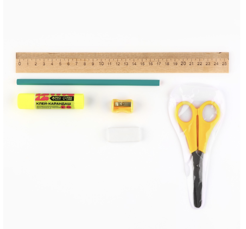 Набор первоклассника в папке 13 предметов «1 сентября: Новых знаний! Зверята» Набор первоклассника в папке 13 предметов «1 сентября: Новых знаний! Зверята»