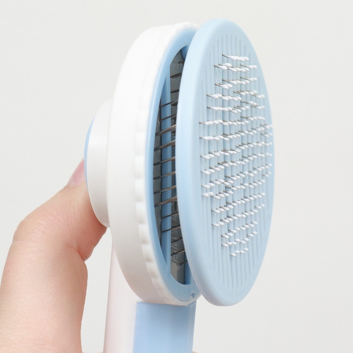 Пуходёрка пластиковая с функцией самоочистки, 7,7 х 19,1 см, голубая Пуходёрка пластиковая с функцией самоочистки, 7,7 х 19,1 см, голубая