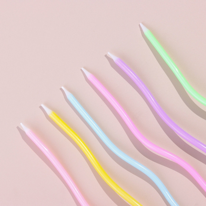 Свечи в торт коктейльные витые Свечи в торт коктейльные витые "С днем рождения", 6 шт, 16,5 см, разноцветные