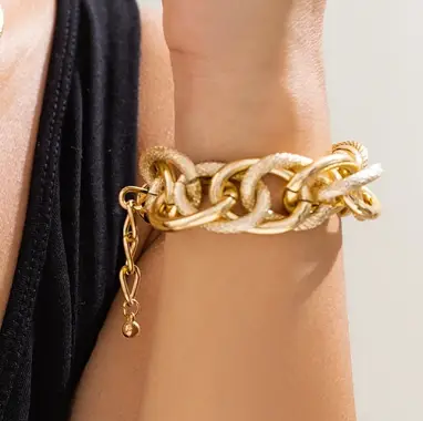 Браслет широкий Цепь золотистый