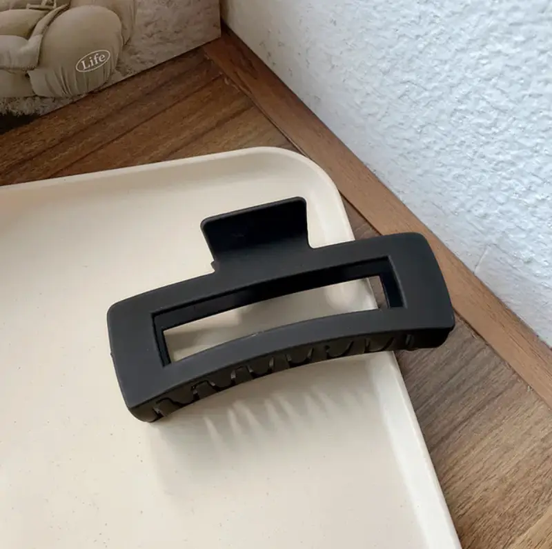 Крабик для волос черный прямоугольный 8,5 см