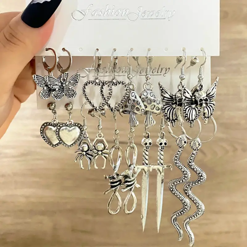 Набор Сережек Скелеты 9 пар