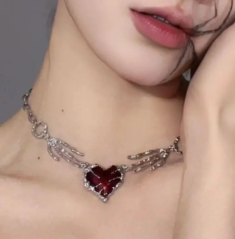 Цепочка на шею с подвеской Сердце y2k