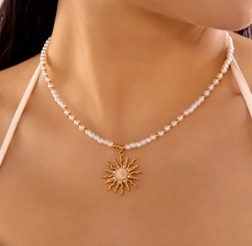 Чокер на шею из бисера Сердце золотисток