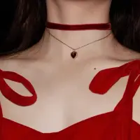 Чокер на шею бархатный с цепочкой Сердце черный