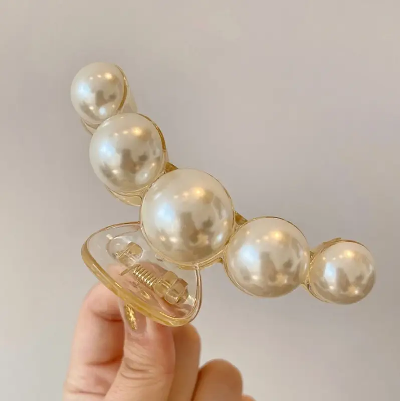 Крабик для волос с жемчужинами