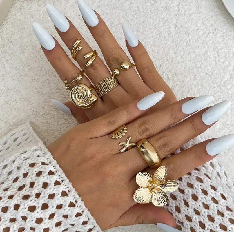 Набор колец золотистые 8 штук