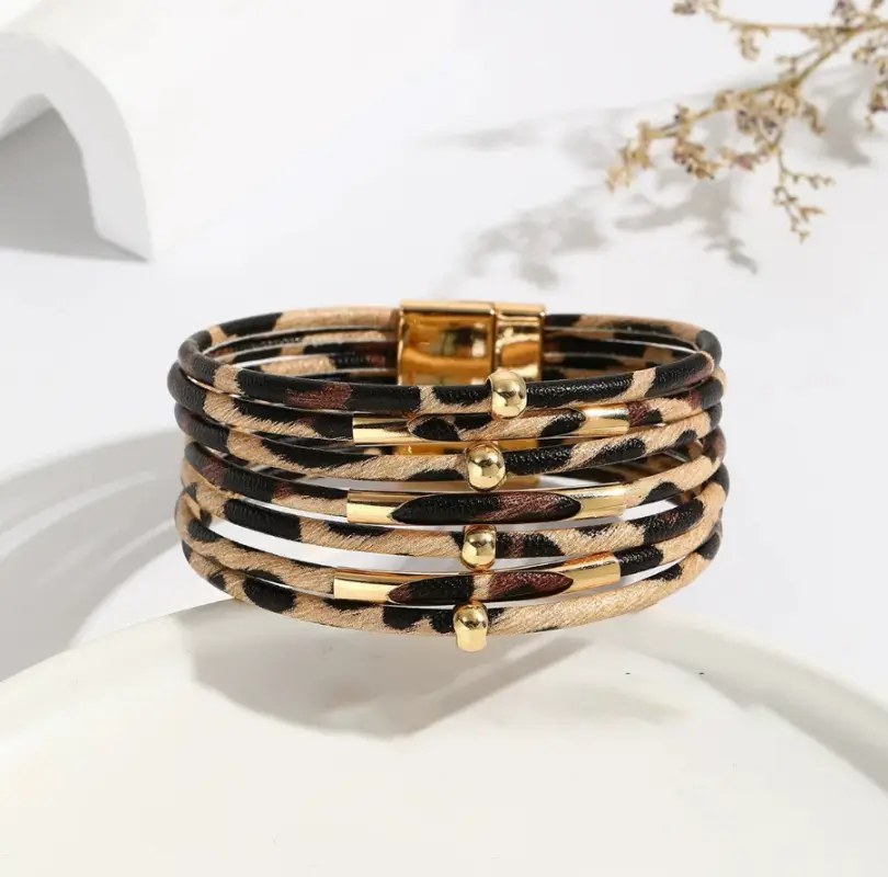 Браслет многослойный экокожа леопардовый