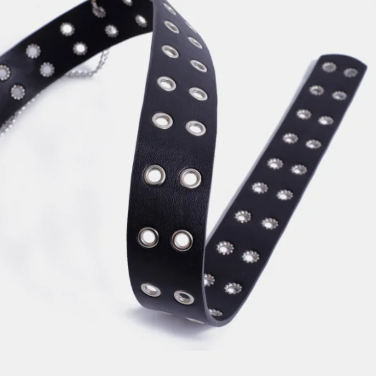 Ремень черный с люверсами 90-95 см