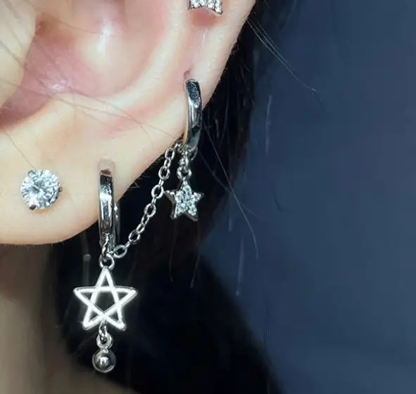 Серьга конго Звезды с кристаллами на два прокола