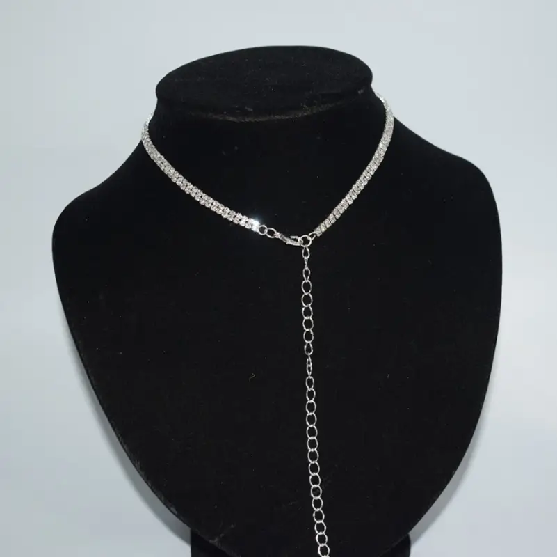 Чокер на шею со стразами