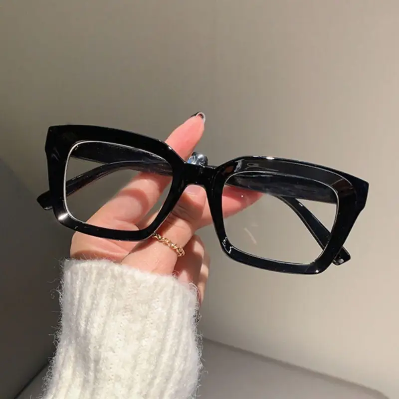 Очки имиджевые массивные без диоптрий черные