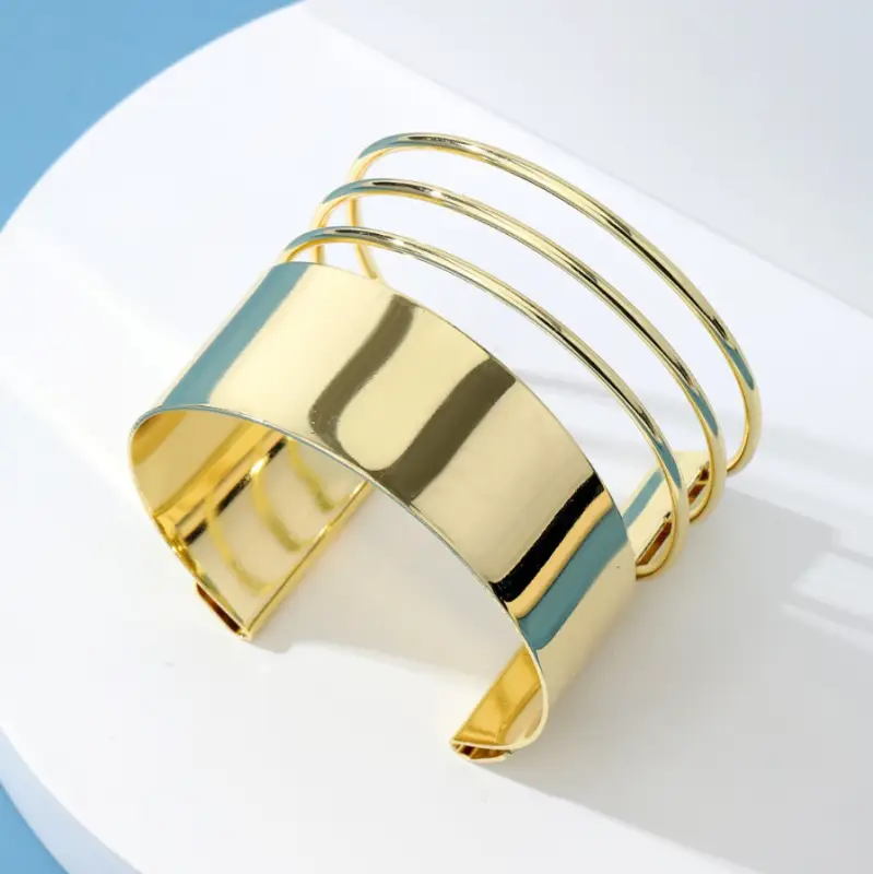 Браслет манжета большой золотистый Браслет манжета большой золотистый