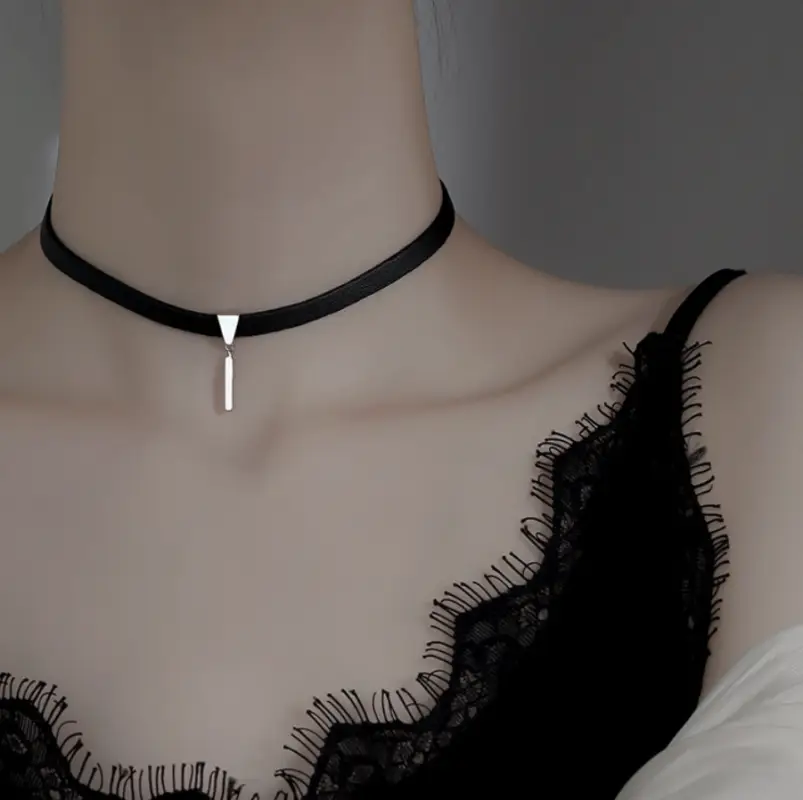 Чокер на шею с подвеской экокожа черный