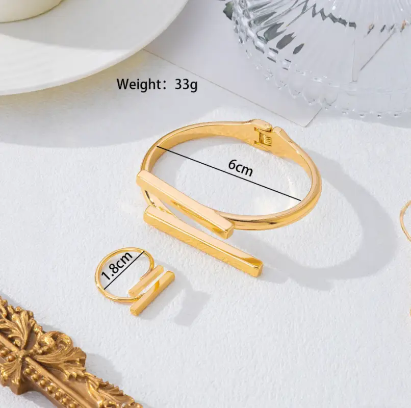 Набор бижутерии Линии браслет и кольцо