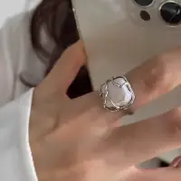 Набор колец с жемчугом серебристые 2 штуки