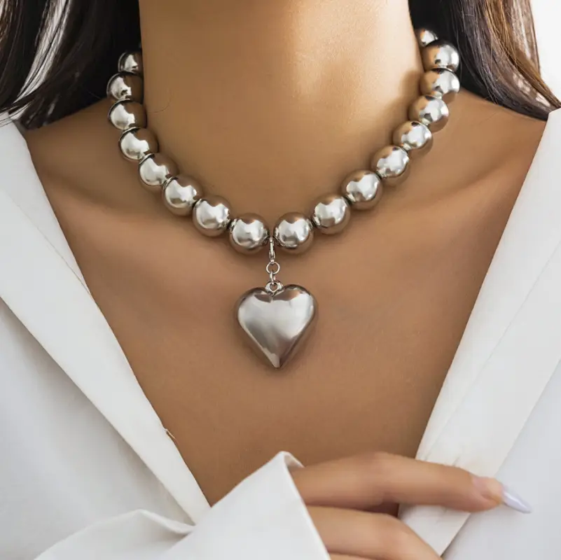 Колье на шею массивное с Сердцем