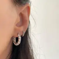 Серьги-кольца с кристаллами английская застежка