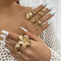 Набор колец золотистые 8 штук