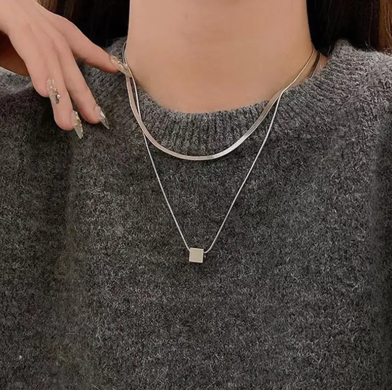 Подвеска на шею Кубик двойная