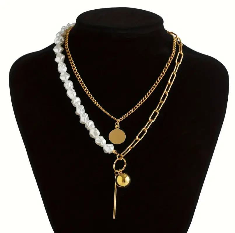 Колье на шею с жемчугом и застежкой многослойное золотистое