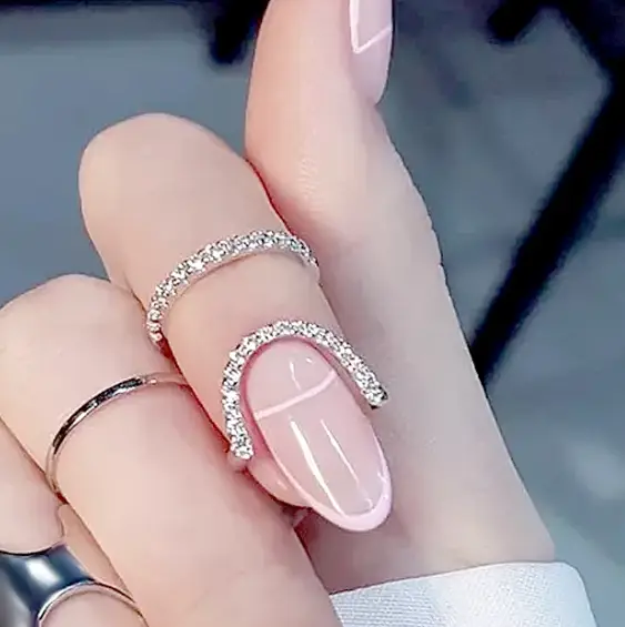 Кольцо на фалангу с кристаллами серебристое