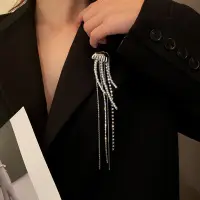 Брошь Медуза со стразами и жемчугом 20 см