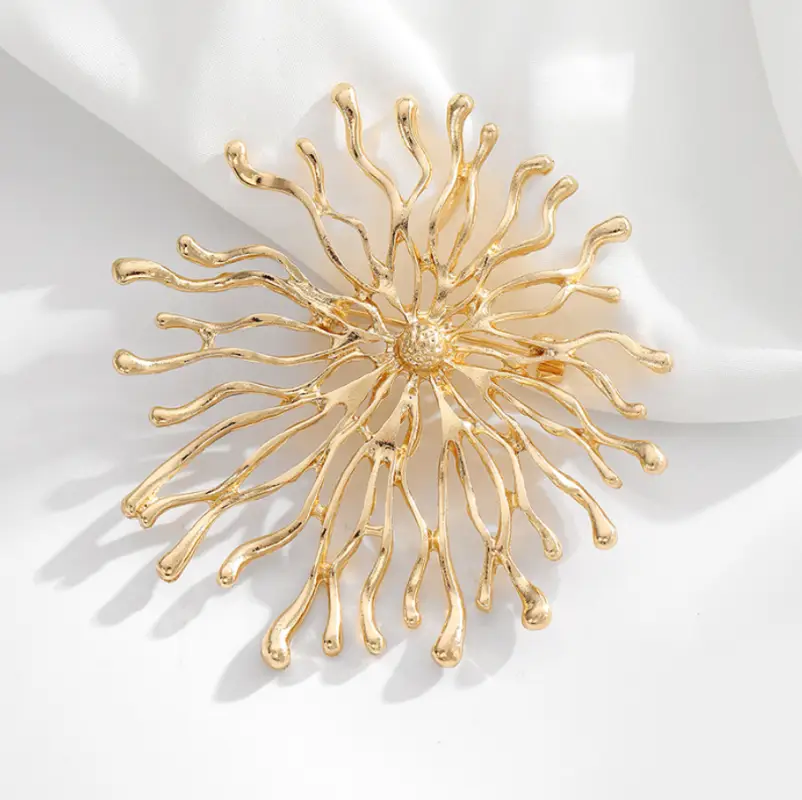 Брошь Солнце массивная