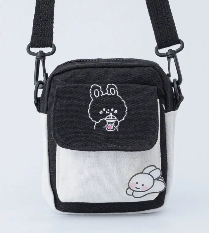 Сумка кросс-боди тканевая черно-белая Сумка кросс-боди тканевая черно-белая