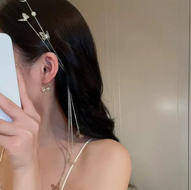 Ободок на голову с Бабочками и кристаллами с цепочками