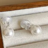 Серьги гвоздики с кристаллами с жемчужинами