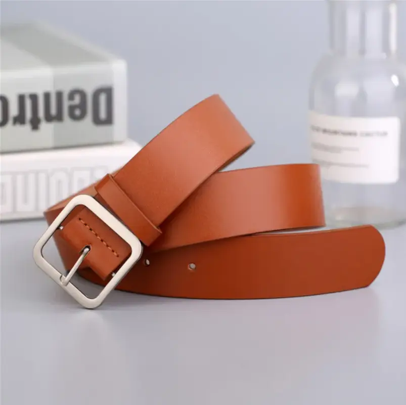 Ремень оранжевый с серебряной пряжкой 100 см Ремень оранжевый с серебряной пряжкой 100 см