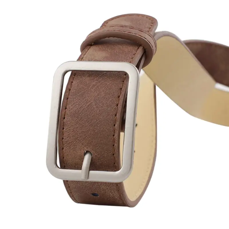 Ремень коричневый с серебряной пряжкой 85 см Ремень коричневый с серебряной пряжкой 85 см