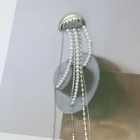 Брошь Медуза со стразами и жемчугом 20 см