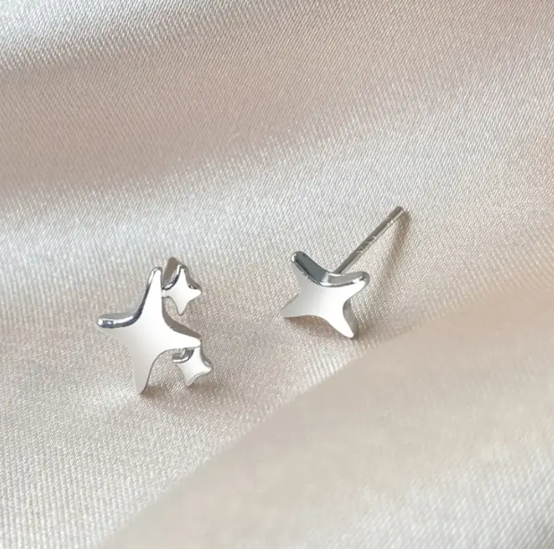 Серьги-гвоздики Звезды серебристые