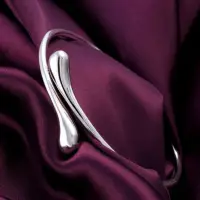 Браслет тонкий регулируемый серебристый