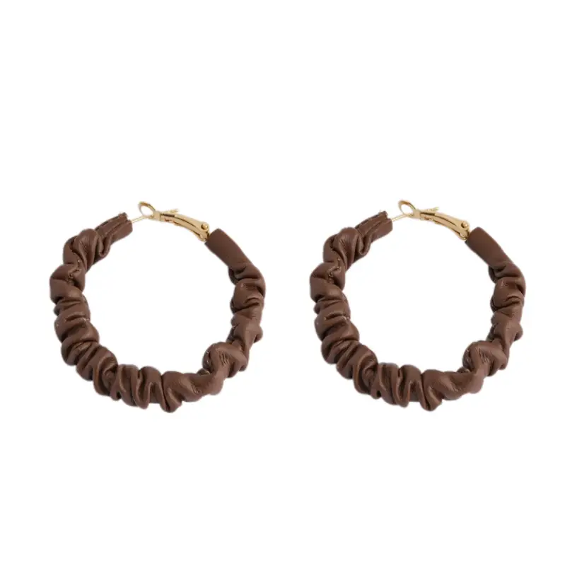 Серьги кольца из экокожи коричневые