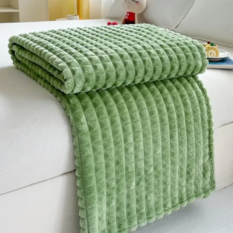 Плед велсофт зелёный в кубик 150х100 см