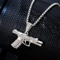 Подвеска Пистолет с кристаллами на цепочке 60 см
