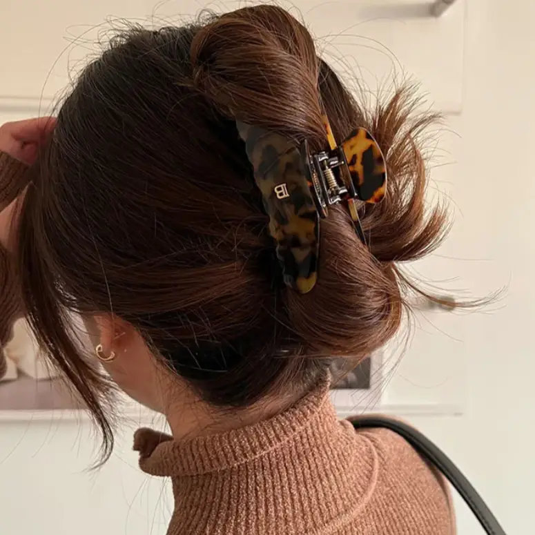 Крабик для волос леопардовый 9 см