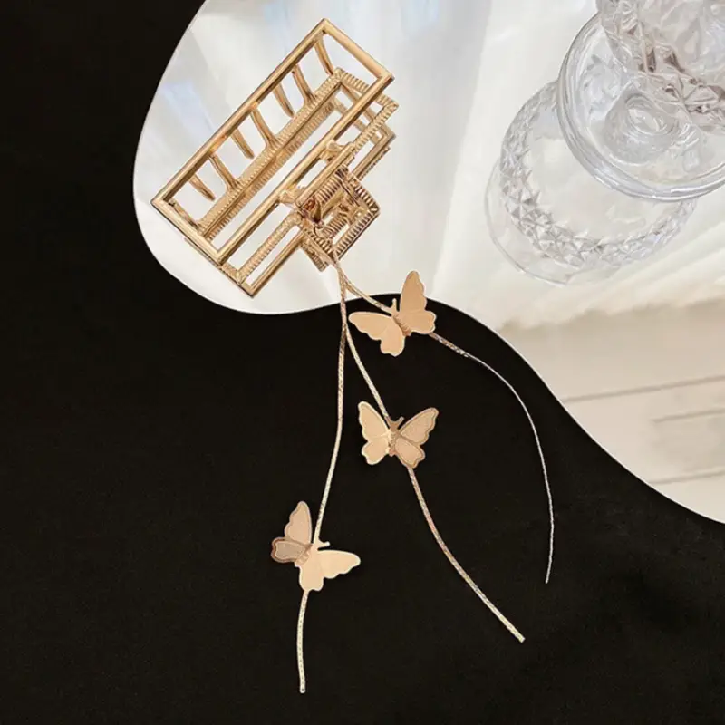 Крабик для волос золотой с бабочками