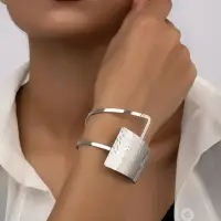 Браслет Геометрия безразмерный серебристый