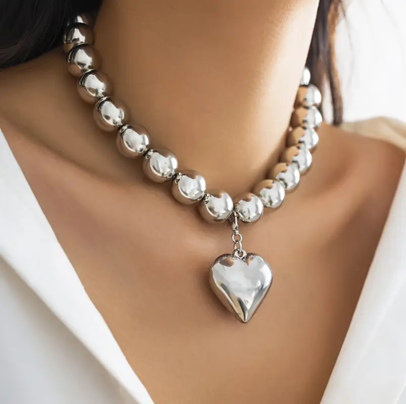 Колье на шею массивное с Сердцем