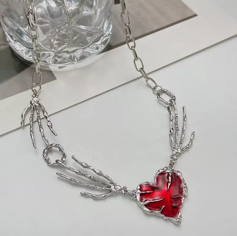 Цепочка на шею с подвеской Сердце y2k